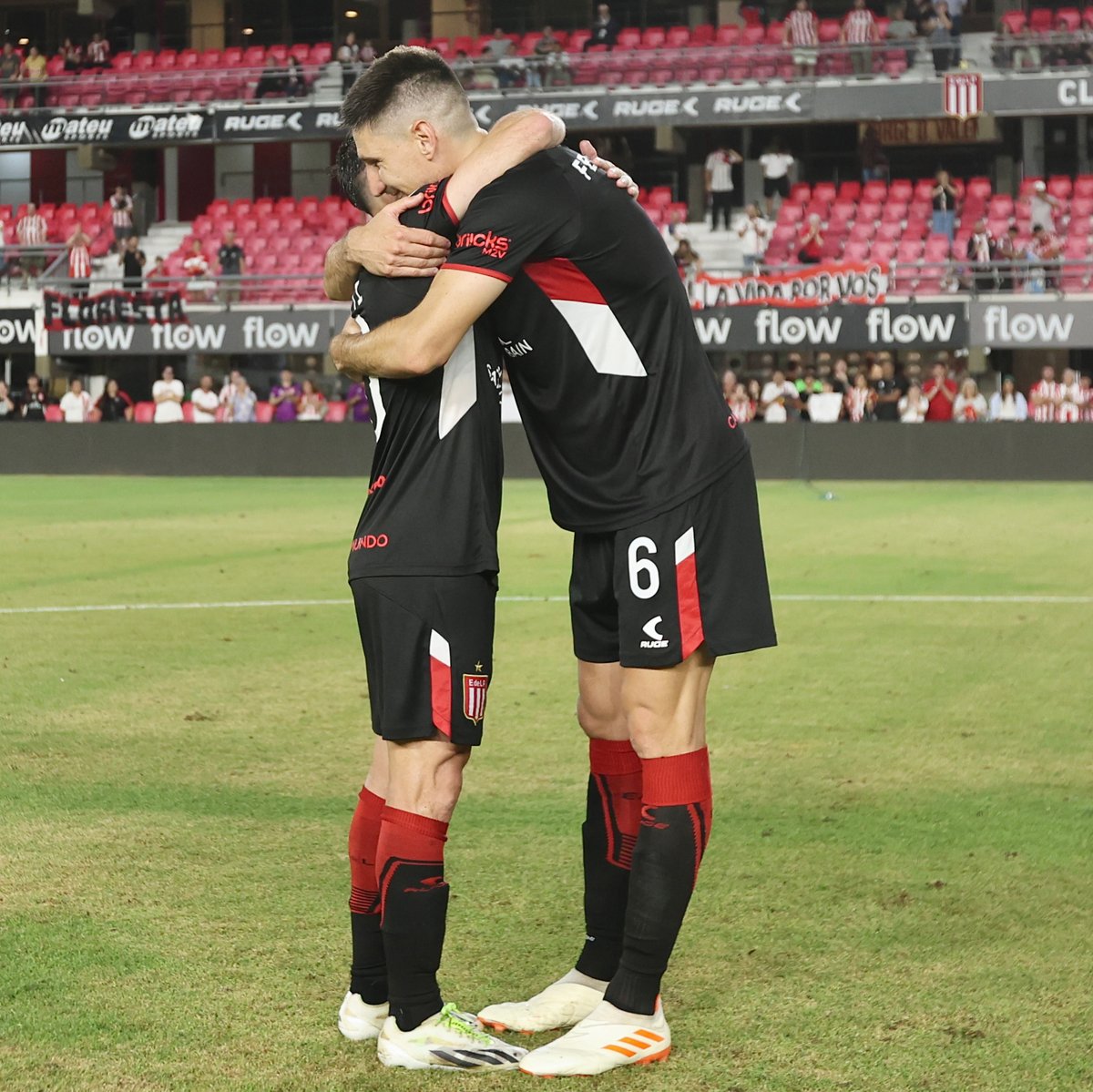 👏 Dos de los hijos de la casa que volvieron a Estudiantes en busca de más gloria. ¡Felicitaciones por sus enormes carreras, Pablo y Fede! ❤️
