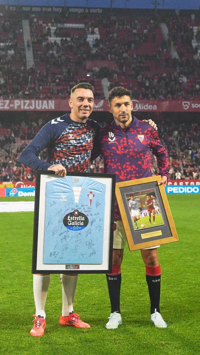 Don Jesús Navas González 🎩 Fue un placer disfrutar de tu fútbol con el Sevilla Fútbol Club en LALIGA y todo un honor acompañarte en este día tan especial, Jesús Navas. ¡ETERNO, Navas! ❤️ #DespedidadeLeyenda