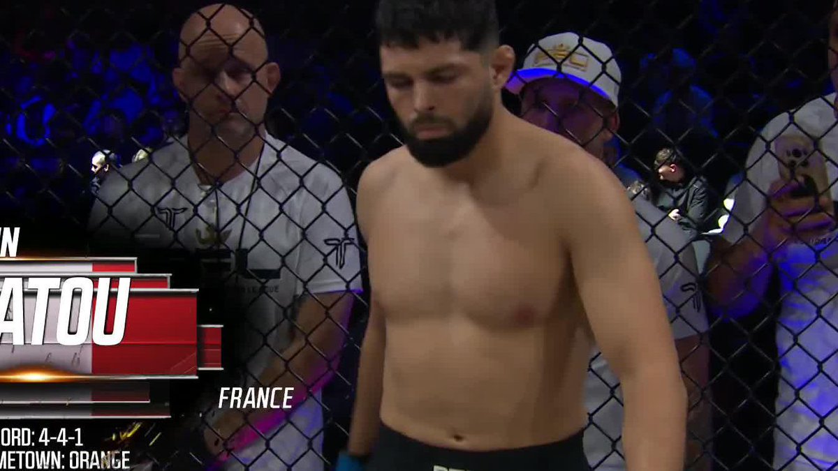 🗣️ "Emmenez-moi au bout de la terre" 🎶 L’entrée de Mathys Duragrin 🇫🇷✨ #PFLLyon