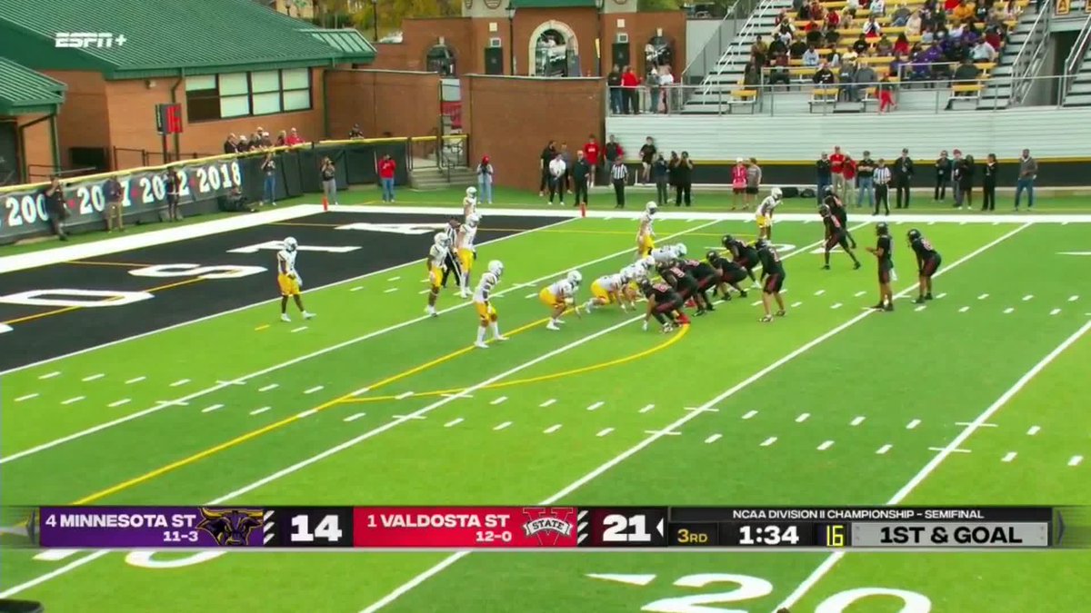 One ticket to the Alfonso Franklin show please 🎟️ #D2FB x 📽️ ESPN+ / @ValdostaStateFB