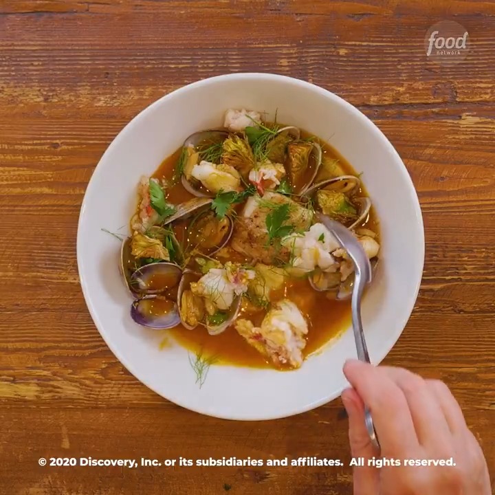 .Antonia Lofaso's Lobster Fra Diavolo is loaded with cockles, black cod and lobster and we are in LOVE 😍 Catch Antonia Lofaso on the new season of #WorstCooks, starting Sunday, Jan. 5 @ 8|7c! Get the recipe: