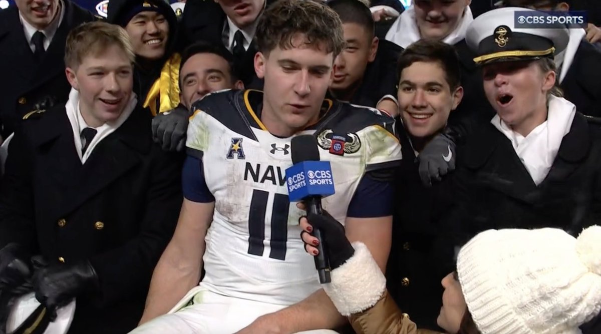 "To play against a great Army team like this and come out with the (Commander-in-Chief's Trophy) for our seniors... it's awesome." 🗣️ Navy Football QB Blake Horvath was showered with "Heisman" chants as he spoke with Jenny Dell