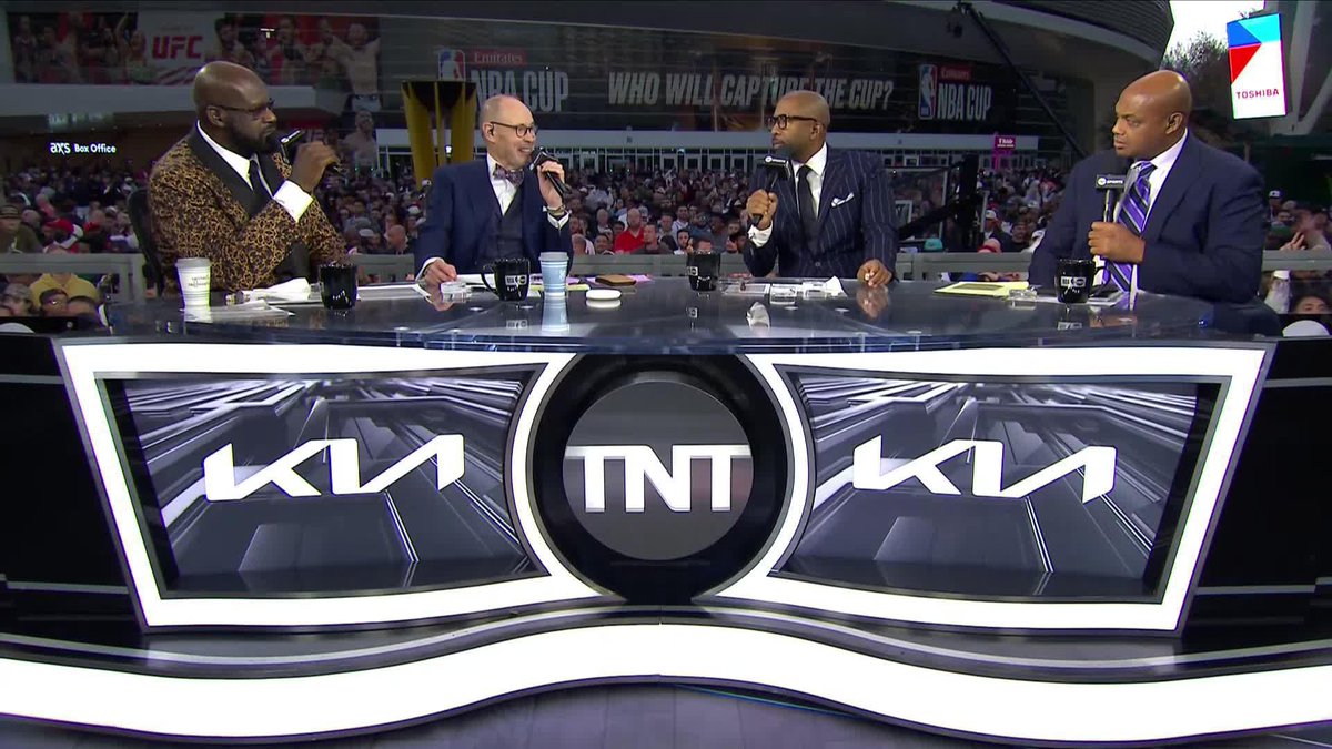 "There's gonna be some furniture moving if I see Kendrick Perkins" 😂 Shaq had jokes for Perk 😆
