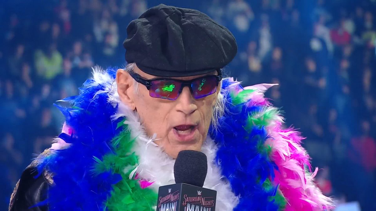 What a sight to see! 👀 Jesse Ventura is back at #SNME and looking better than ever! 🙌