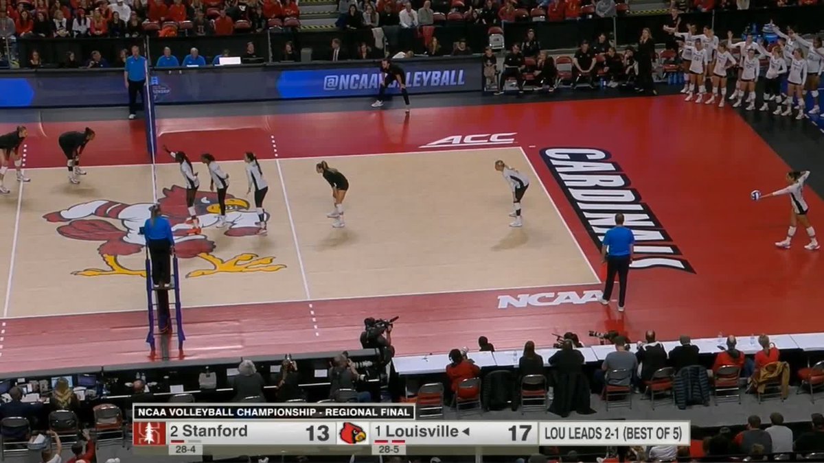 Got the crowd going CRAZY 🗣️ #NCAAWVB x 🎥 ESPN2 / Louisville Volleyball