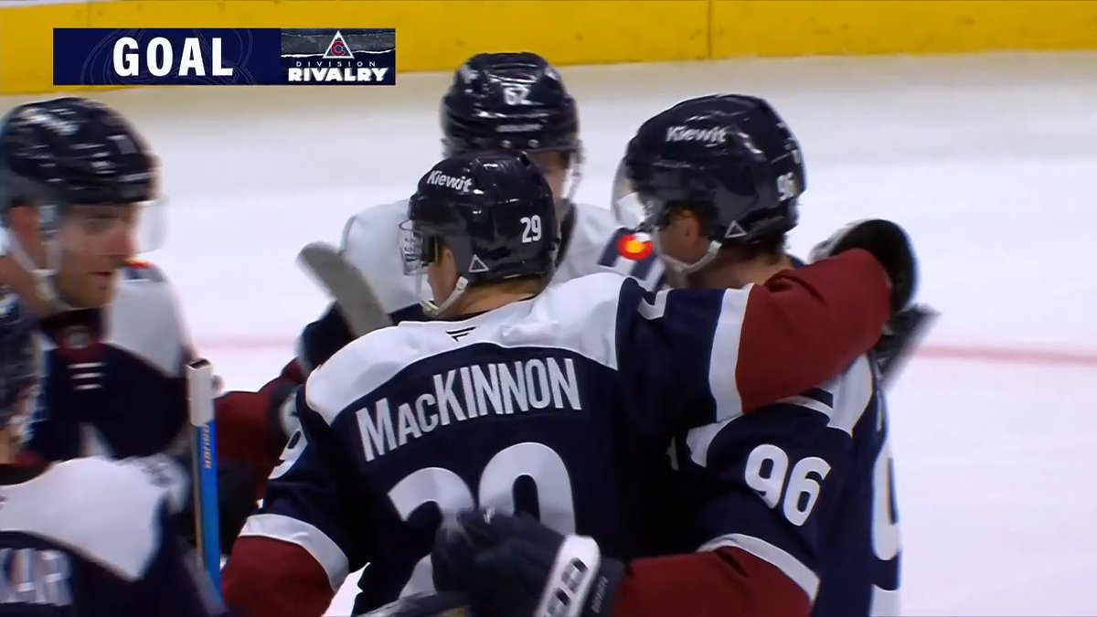 Nathan MaaaaaaaacKinnon 🚨