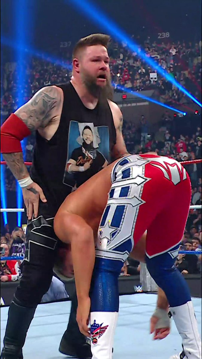Small detail but notice how KO wipes his hands to make sure his grip doesn't slip on the package piledriver. It's the little things.