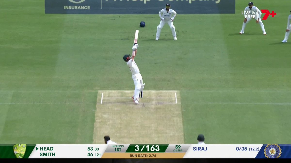 "That is dumb. Dumb cricket!" Simon Katich didn't miss Siraj and India for this delivery that Travis Head ramped to the boundary... #AUSvIND