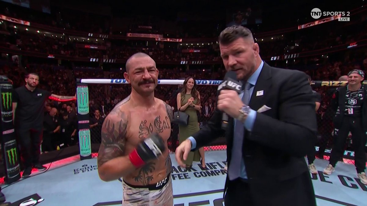 Cub Swanson retires 🫡❤️ #UFCTampa
