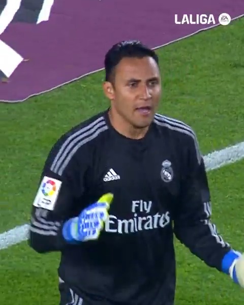 🤍🖤 Albacete Balompié 🤍 💙❤ Levante UD 🤍🤍 Real Madrid C.F. 🇨🇷🌴 ℙ𝕌ℝ𝔸 𝕍𝕀𝔻𝔸 bajo los palos. 🥳 ¡Feliz cumpleaños, Keylor Navas! 🥳 #LALIGAEASPORTS