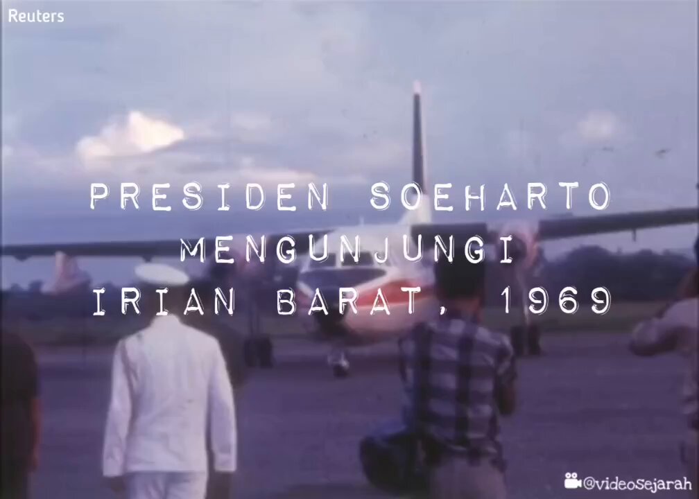 Presiden Soeharto mengunjungi Irian Barat setelah Pepera 1969 usai dan daerah tersebut resmi menjadi provinsi ke-26 Indonesia.