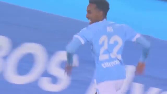 Malmö’de gösterdiği performansla Nwakaeme + Yattara karışımı bir performans sergileyen Taha Ali için Trabzonspor Yönetimi bir maliyet araştırma yaptığı öğrenildi. Trabzonspor’un As Başkanı Zeyyat Kafkas, Instagram üzerinden Taha Ali’yi takibe aldı.