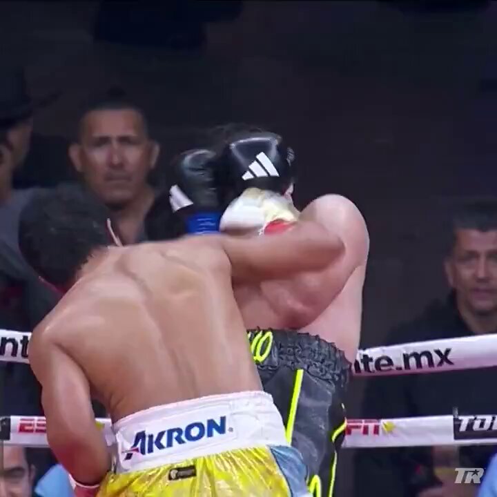 UPSET OF THE YEAR⁉️😱 France’s Bruno Surace knocked out Jaime Munguia out on his homecoming in Mexico‼️💥 🎥 Top Rank Boxing Full report: