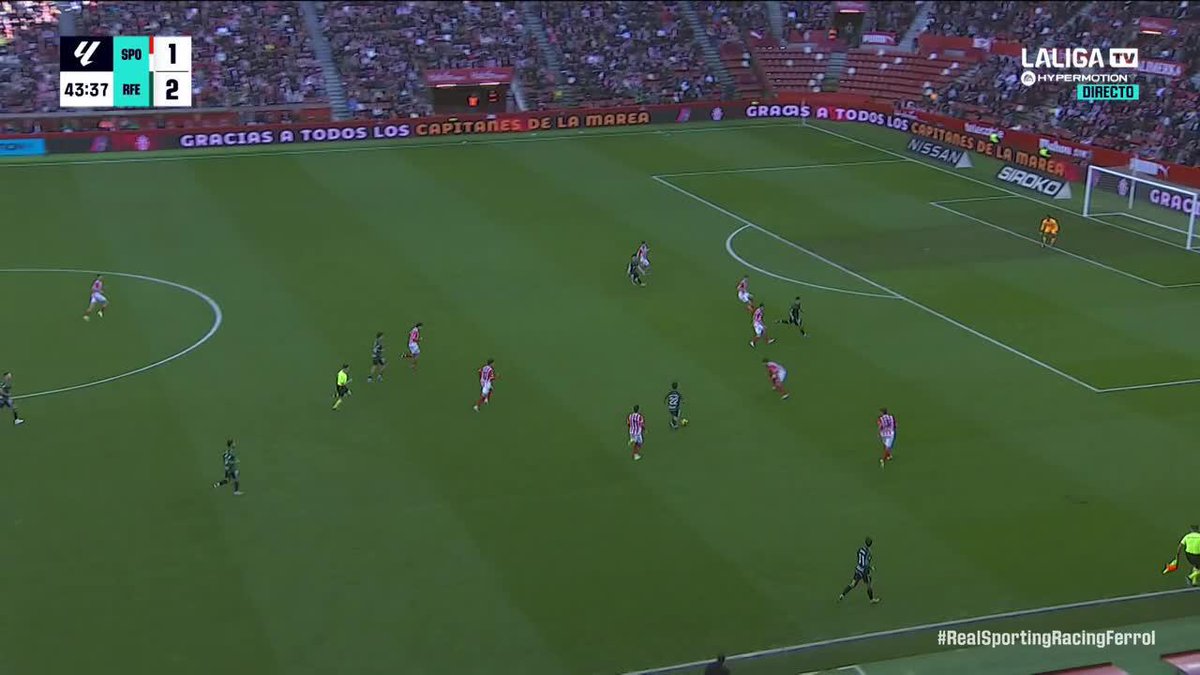 ¿Gyökeres? Nah, dame la máscara de Aitor Buñuel 🎭🦸🏼 El Racing Ferrol Info toma El Molinón y vuelve a ganar nueve partidos después 🔥 #LALIGAHYPERMOTION