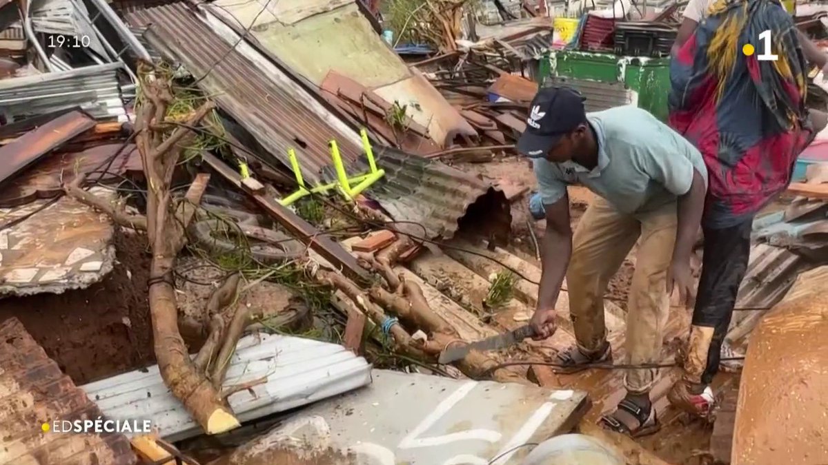 #Tsoundzou après le passage du cyclone #Chido
