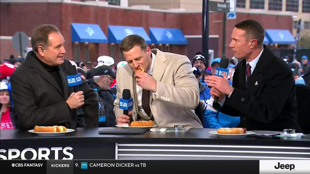 Jim Nantz and Matt Ryan dissecting the game while JJ Watt crushes a hot dog 🤣 Only on The NFL Today