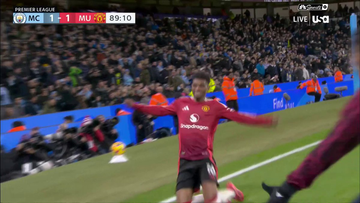 CAN YOU BELIEVE THAT?!?!? 🤯 AMAD DIALLO TUCKS IT HOME AND MAN UNITED HAVE TURNED IT AROUND. UNREAL.