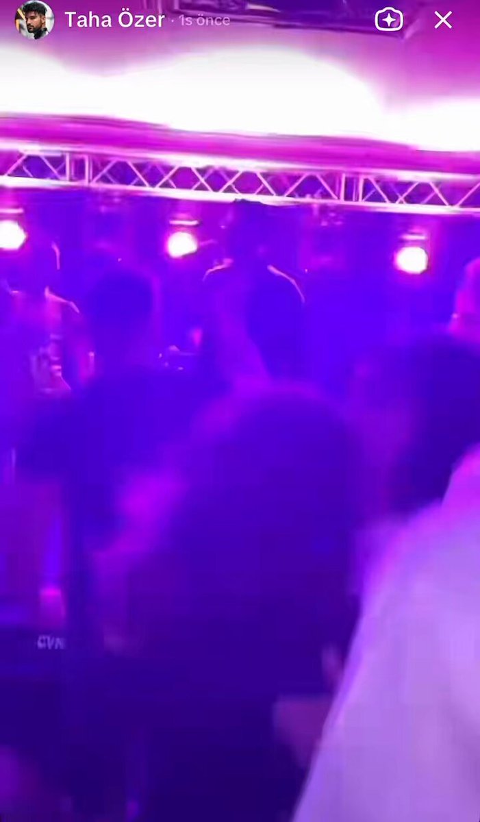 Yaramın Tahası kına salonunda konser mi verilir konser ücretin 200 tl herhalde
