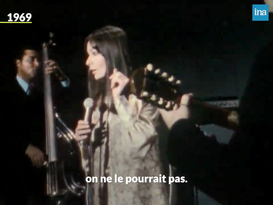 Oui en effet, on en a bien besoin en ce moment : "La tendresse", dans sa version Marie Laforêt (1969) 🎶😘