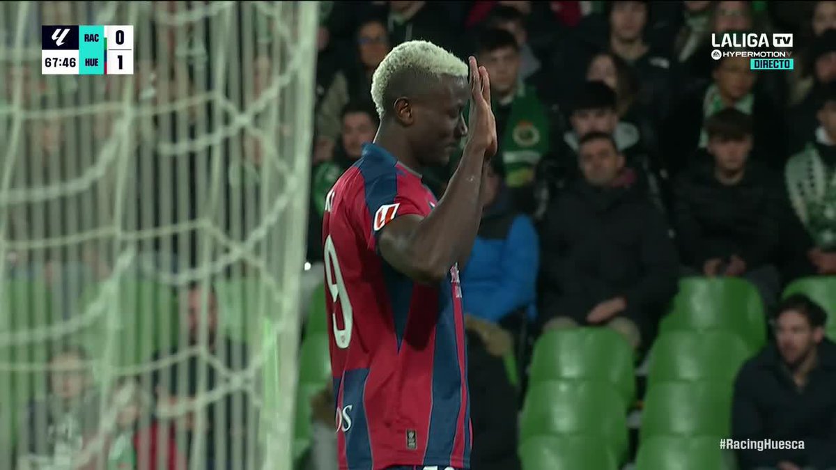 Los últimos 4 partidos de Patrick Soko con la SD Huesca ⚽️ vs CD Castellon 🅰️ vs R. Oviedo ⚽️ vs SD Eibar ⚽️ vs Real Racing Club La ley del ex en El Sardinero.