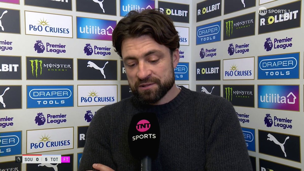 “It hurts me, it hurts the team, but we understand it” Russell Martin understands the frustration of the Southampton fans, but wants the team to get back to work and improve performances 🗣 🎙Becky Ives | 📺 TNT Sports &amp; discovery+ UK