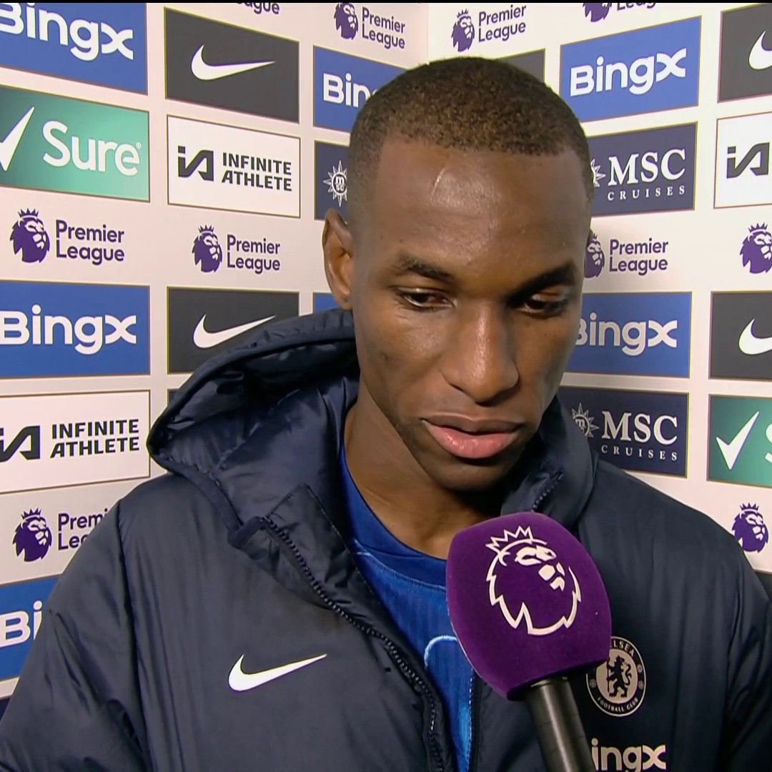 "Really? I didn't know!" 👏 Nicolas Jackson reacts to Chelsea being only TWO points behind Liverpool ✌