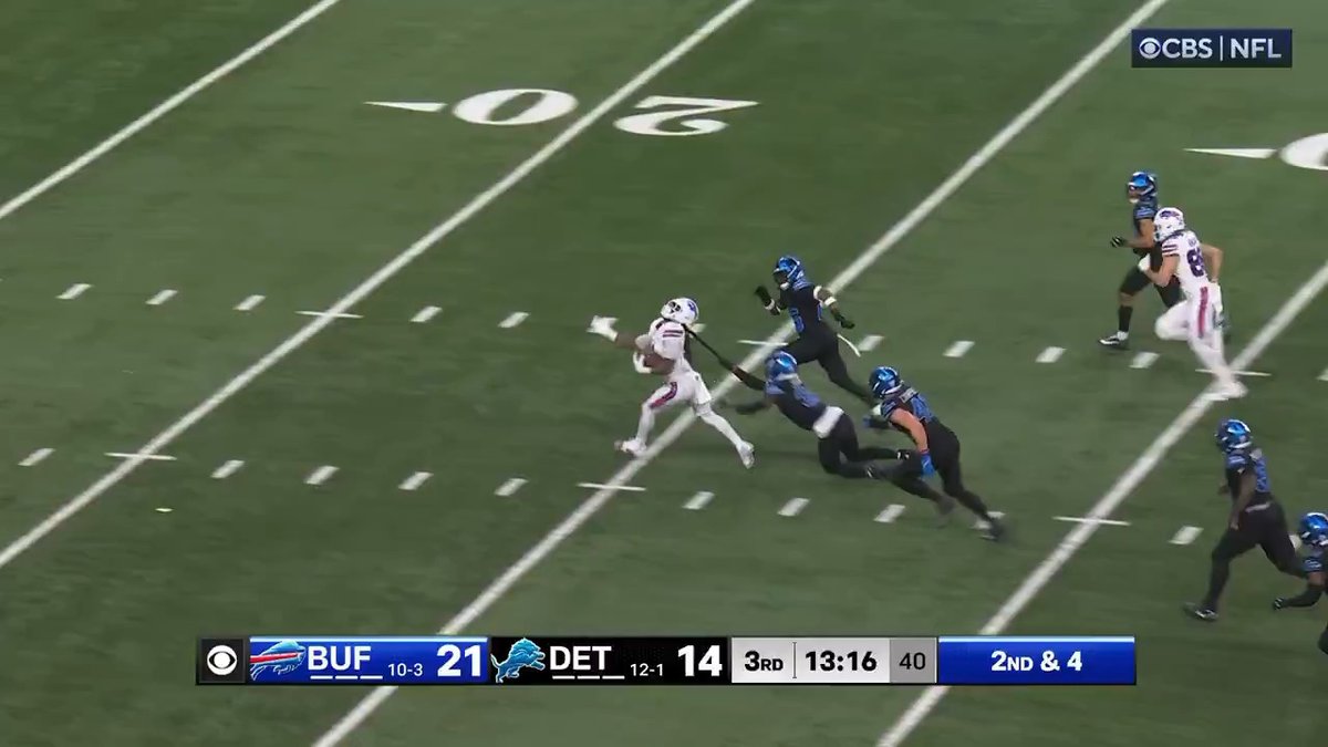 "They almost grabbed him by the hair! ... he broke free!" James Cook WILL NOT BE DENIED 😤 Buffalo Bills