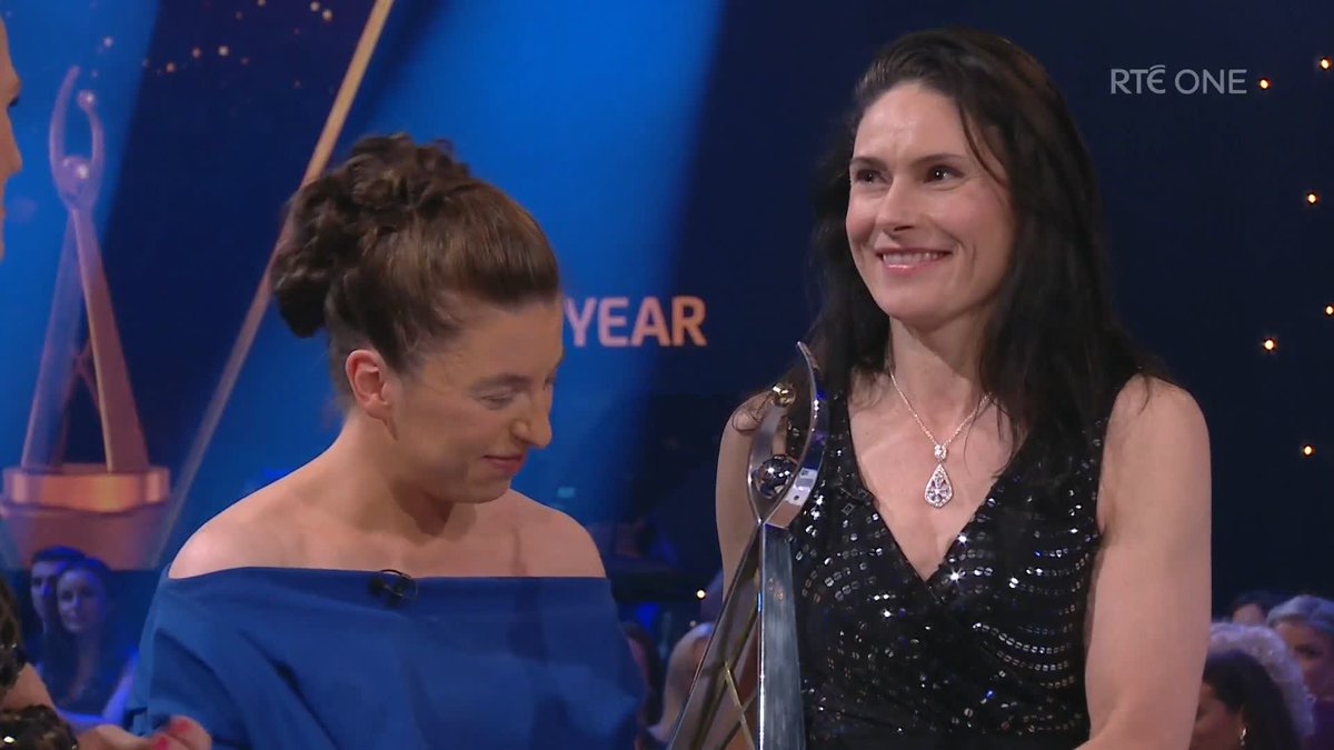 Katie-George Dunlevy and Linda Kelly were this year’s winners of the RTÉ Sport Team of the Year award. 📺 Watch the RTÉ Sport Awards on @RTE1and @RTEPlayer, catch live updates on