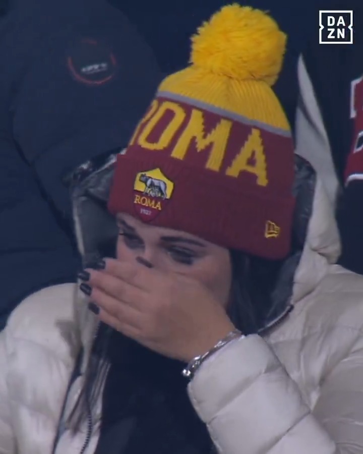 La Roma crolla a Como ⛔ Lacrime giallorosse sugli spalti 😢 #ComoRoma #SerieAEnilive #DAZN
