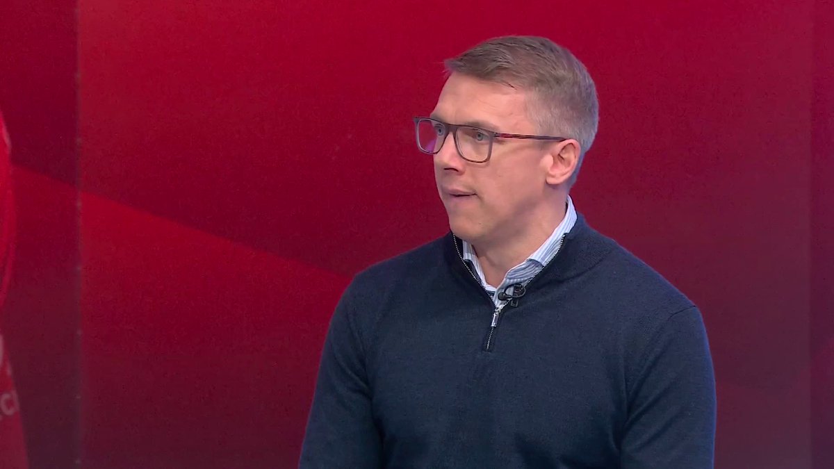 "Let's not get carried away and say United are back... they're far from back" 💬 Stephen Warnock on expectations of Manchester United after their win against Manchester City 💭