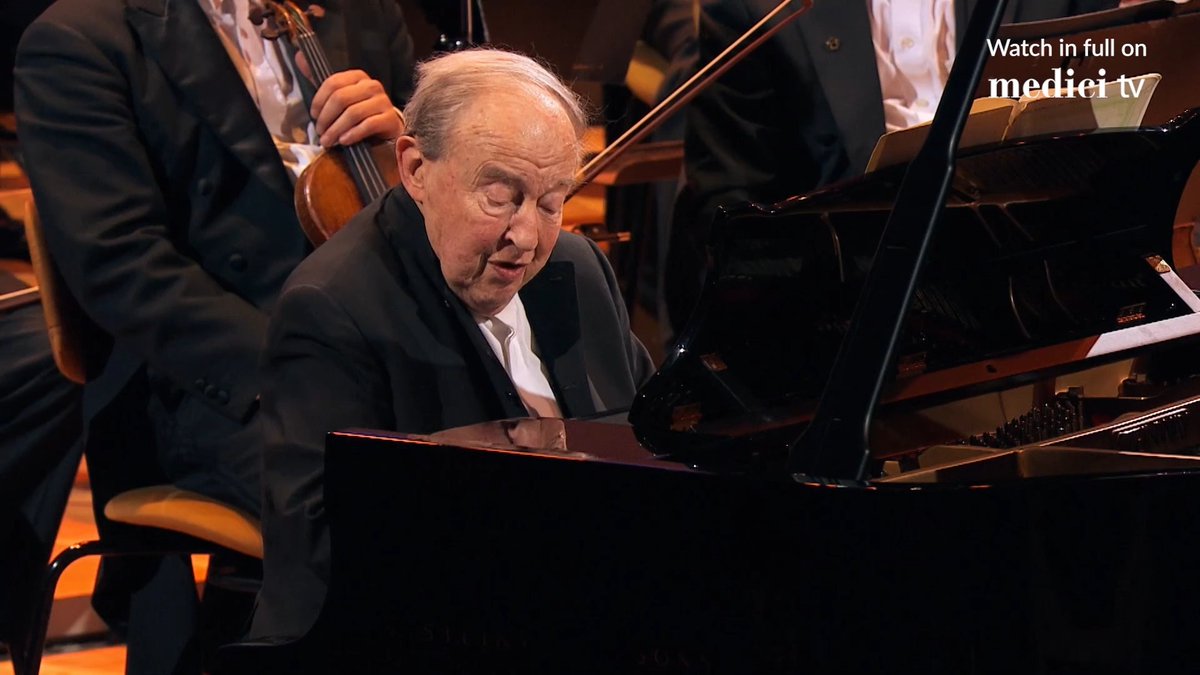 [BIRTHDAY] 🎂✨ Marvel at the artistic sensitivity of the late legendary pianist Menahem Pressler, who was born on this day in 1923. Here, the piano virtuoso regaled us with a poignant interpretation of Chopin's posthumous Nocturne in C-Sharp Minor. 🎂✨