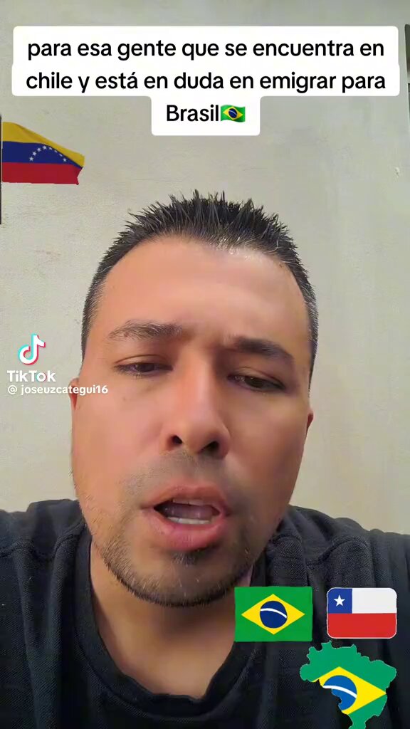 URGENTE - Venezolano hace enérgico llamado a sus compatriotas, que sufren con la creciente xenofobia en Chile, para migrar a Brasil, ya que allí tienen la oportunidad de sacar documentos en 45 días y de vivir una vida mucho más tranquila 🇧🇷🇻🇪 #VenezolanosEnChile