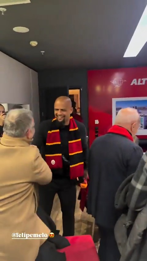 Felipe Melo Rams Park'ta.