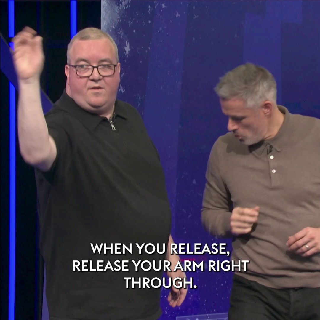 Stephen Bunting 🤝 Jamie Carragher The duo we never knew we needed 🤌 #MondayNightDarts