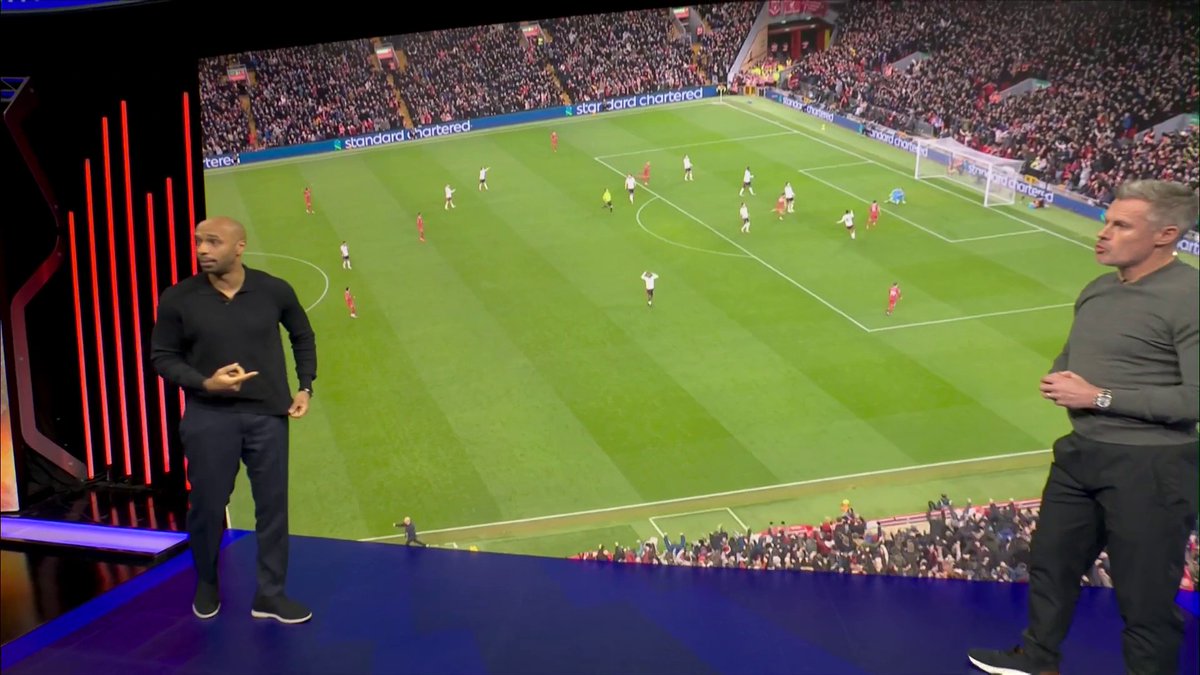 Thierry Henry analysing the set up from Slot with ten men that helped Liverpool get the equaliser from Jota! #LIVFUL ⚽️