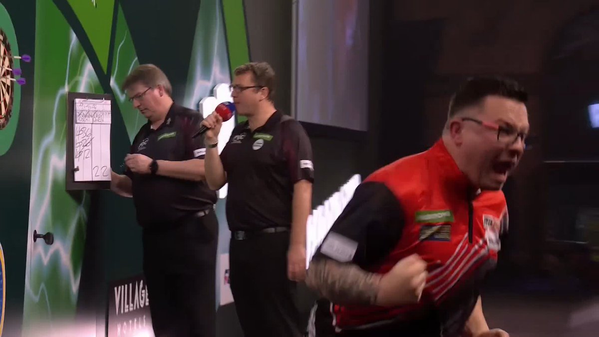 Incredible, fucking love darts me ๐คฃ