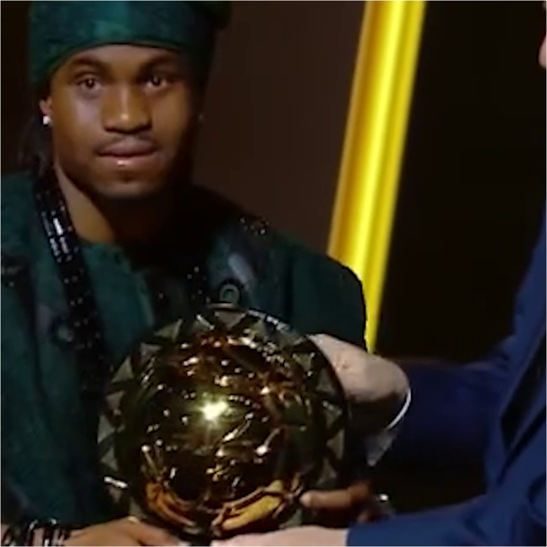 The Nigerian Prince is officially crowned 𝐊𝐈𝐍𝐆. 🇳🇬👑 #CAFAwards2024