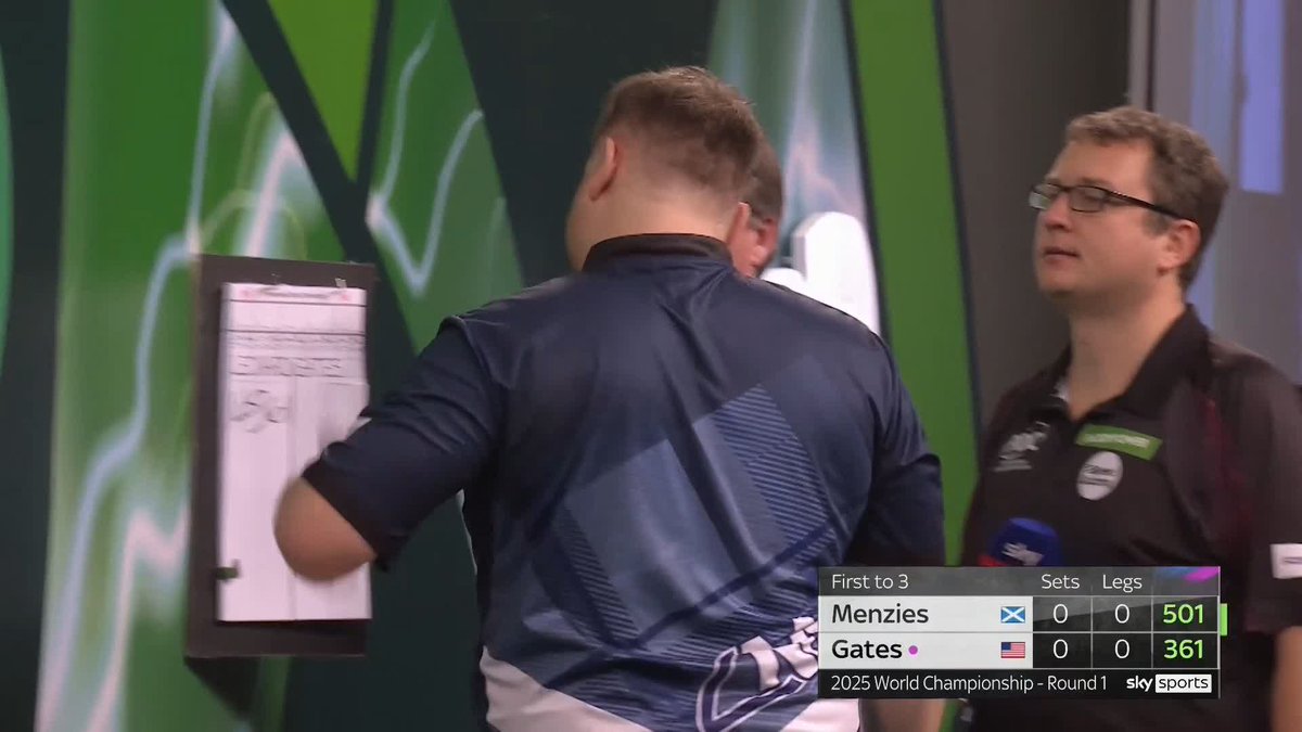WHAT A START FOR GATES! Leonard Gates hits a 138 checkout in the opening leg against Cameron Menzies! 📺 #WCDarts | R1
