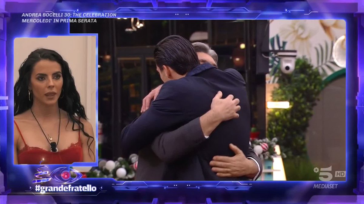 Per Lorenzo e papà Armando è il momento di riabbracciarsi e di chiarire alcune cose... #GrandeFratello