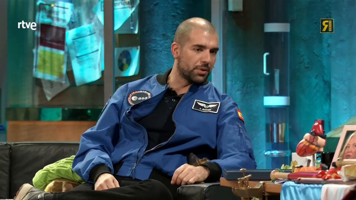 Estas no se las puedes dejar botando a Grison #LaRevuelta @Astro_Pablo_A