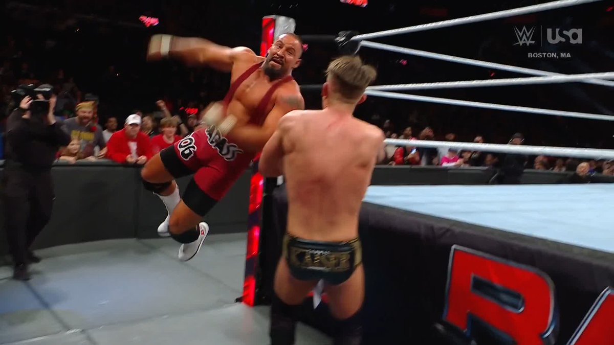 HERE COMES KAISER!!! 🏃‍♂️💨 #WWERaw