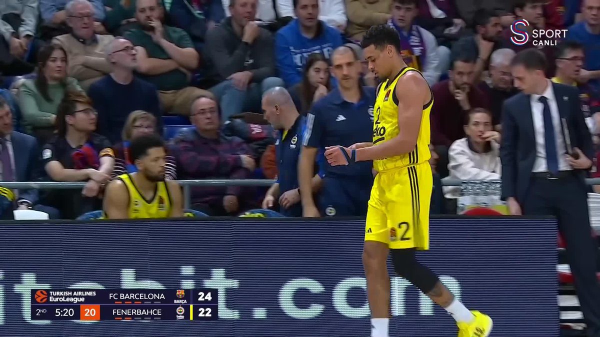 🚑 Sakatlanan Wade Baldwin, direkt olarak soyunma odasına gitti.