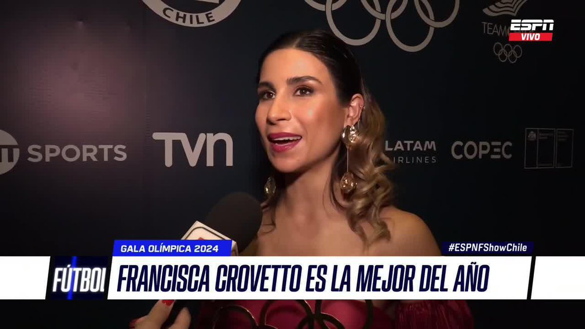 ¡FRANCISCA CROVETTO, LA MEJOR DEPORTISTA DEL AÑO! La medallista de oro en tiro al vuelo en París 2024 se mostró emocionada por los reconocimientos en la Gala Olímpica, donde además se quedó con el premio Espíritu Team Chile: "Es muy bonito que tus pares te reconozcan"