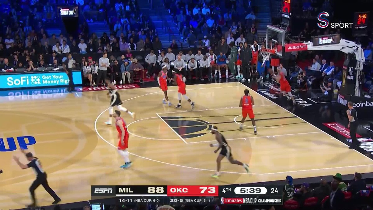 ☄️ Damian Lillard üçlüklerine devam ediyor! #EmiratesNBACup