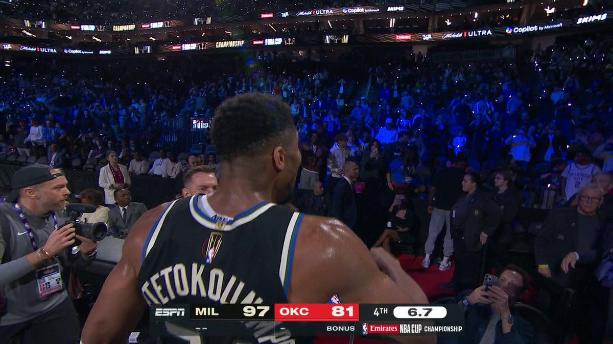 The moment the Bucks became the 2024 NBA Cup champions 🏆👏