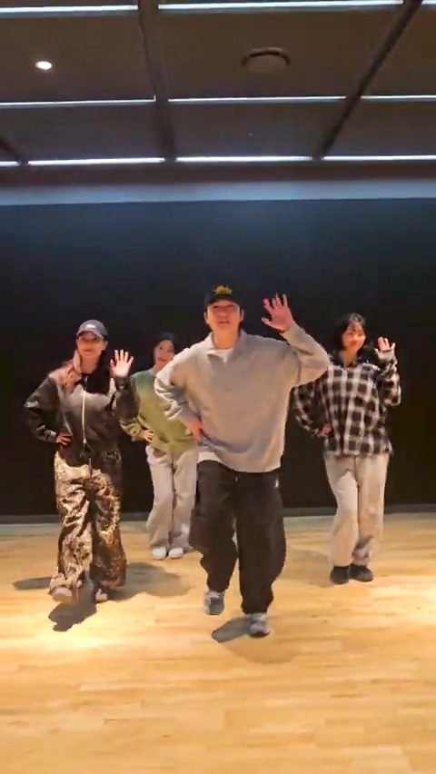 #STRATEGY with #SUNGJIN 🎧 STRATEGY #TWICE #트와이스 #STRATEGY #DAY6 #데이식스 #성진 DAY6