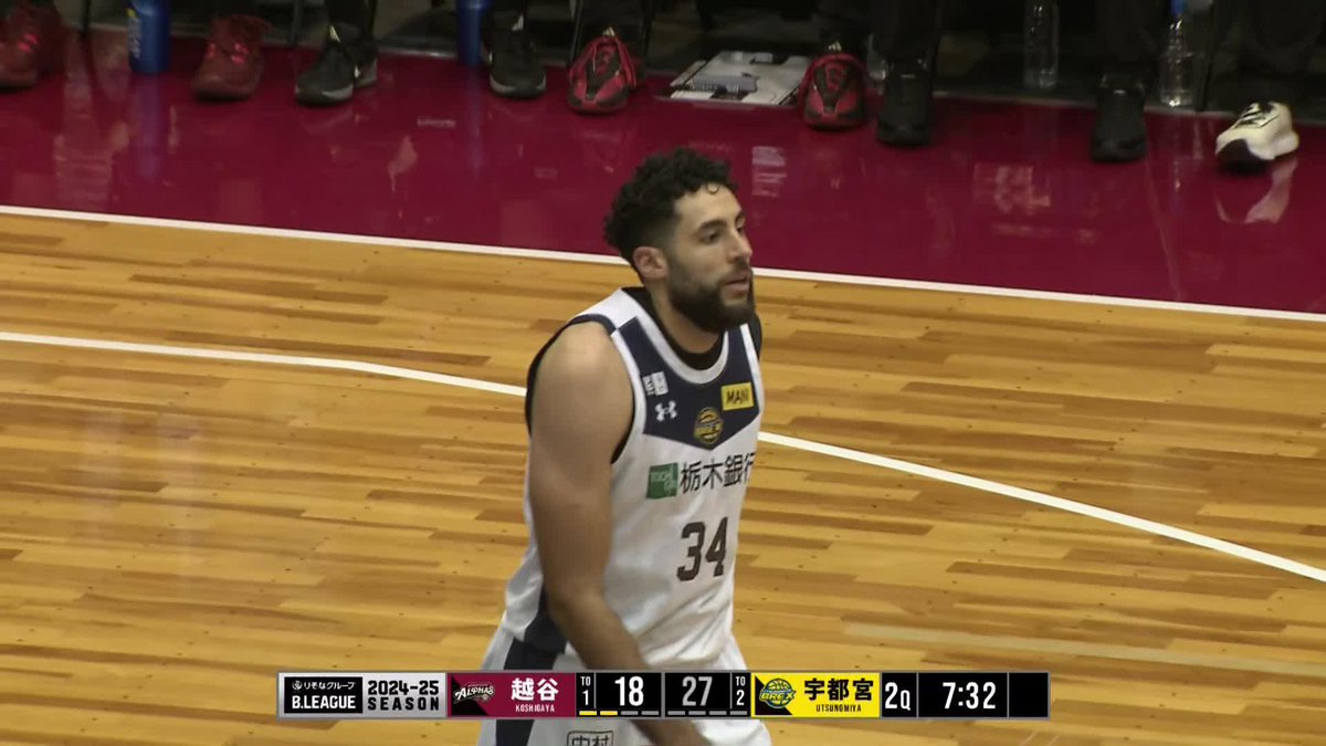 12/18(水)越谷戦 2Q #34 ジェレット選手が、ハーフコート付近からサーカスショットを決める！！ ▼バスケットLIVE配信 #GrantJerrett #MoveOn #BREX