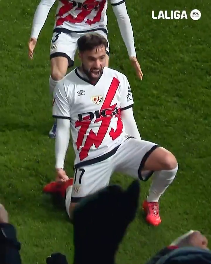 ⚡🤩 La jugada de Jorge De Frutos es simplemente espectacular. El remate de Unai Lopez, pura fantasía. 🎯 #LALIGAEASPORTS | #LALIGAHighlights