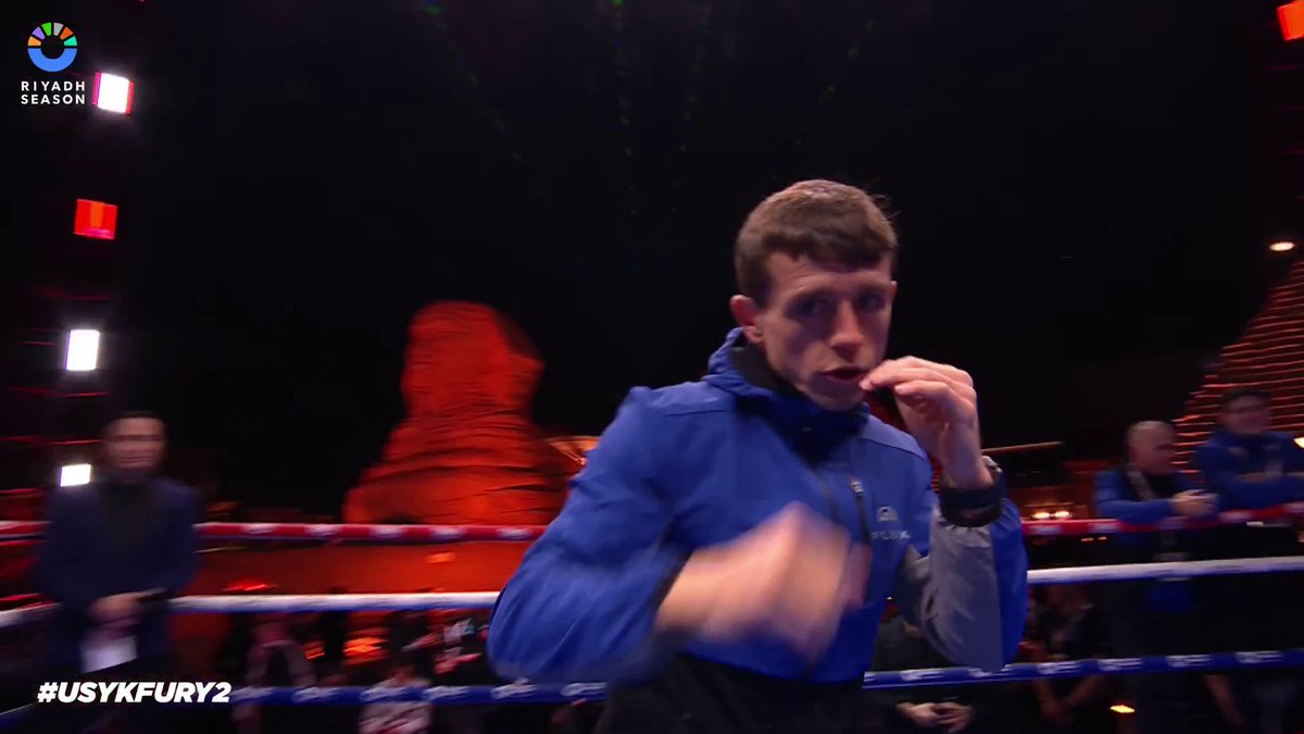 "Everton, you've never shone so brightly" 🔵 🎶 Peter McGrail enters the ring to the anthem of his beloved Blues... #Usyk2Fury | Saturday | LIVE on TNT Sports Box Office ▶️