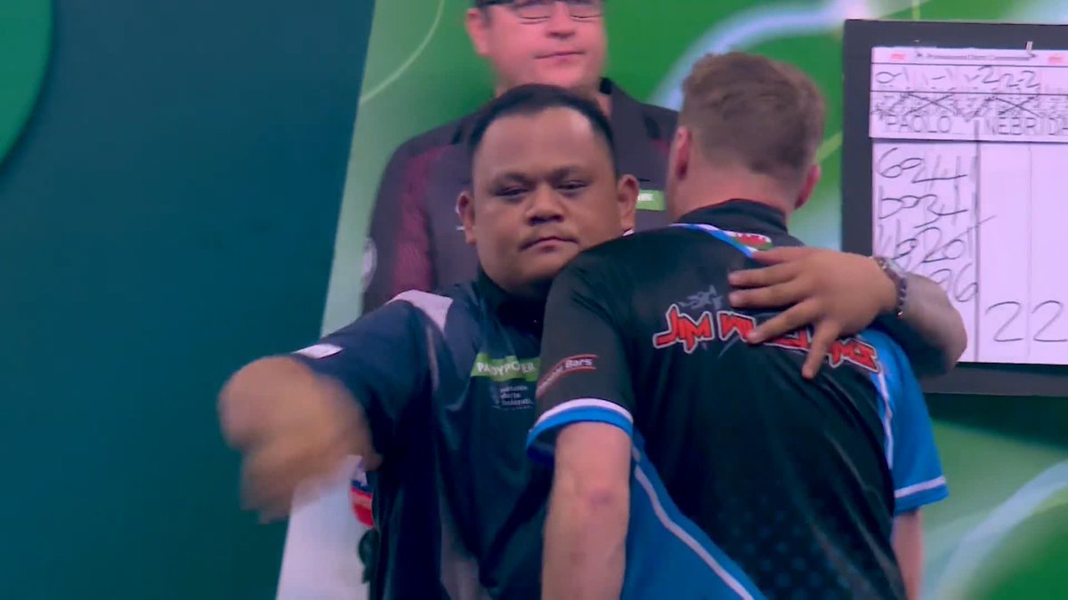 NEBRIDA KO'S WILLIAMS! 🥊 Jim Williams fails to qualify for the second round for the first time, as Paolo Nebrida takes out 96 to book his place in round two and sets a tie up with Ross Smith! 📺 #WCDarts | R1